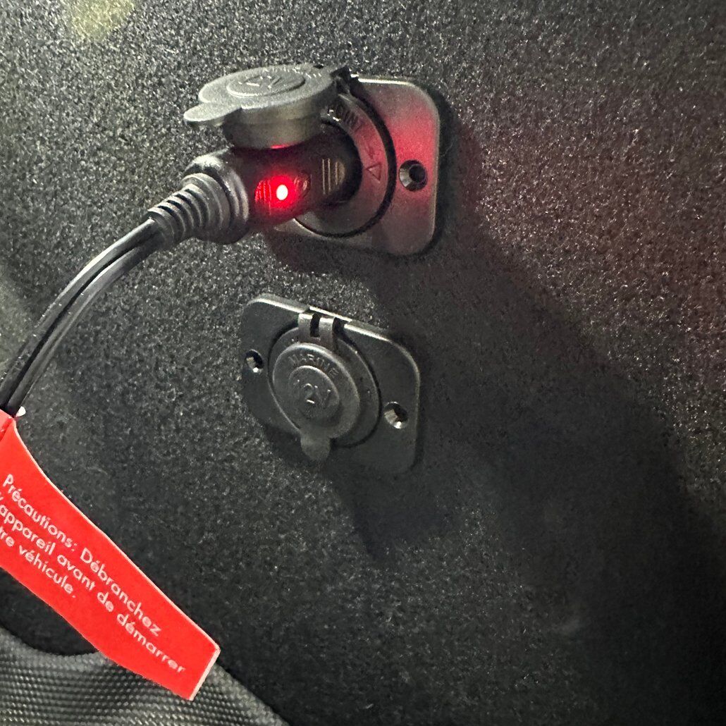 Tesla 3 deals 12 volt outlet